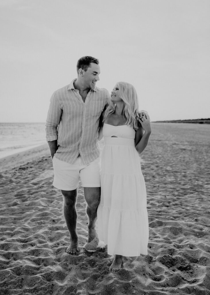 Couple-photoshoot-Bowman's-Beach-Sanibel-Island-Florida