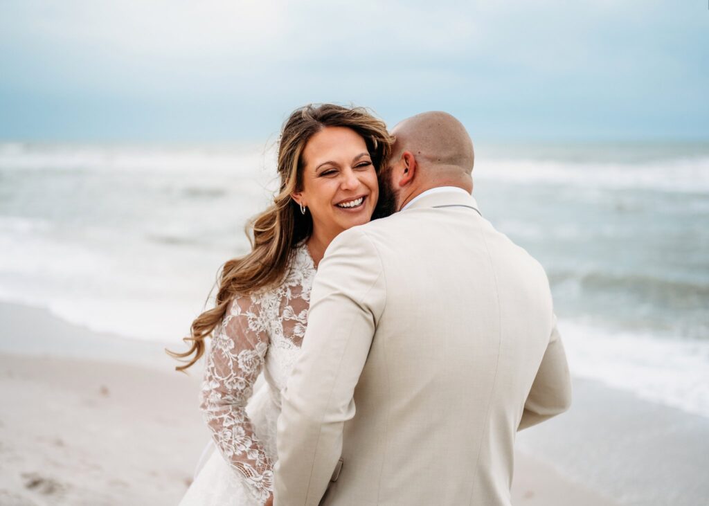 bride-groom-beach-wedding-Florida
