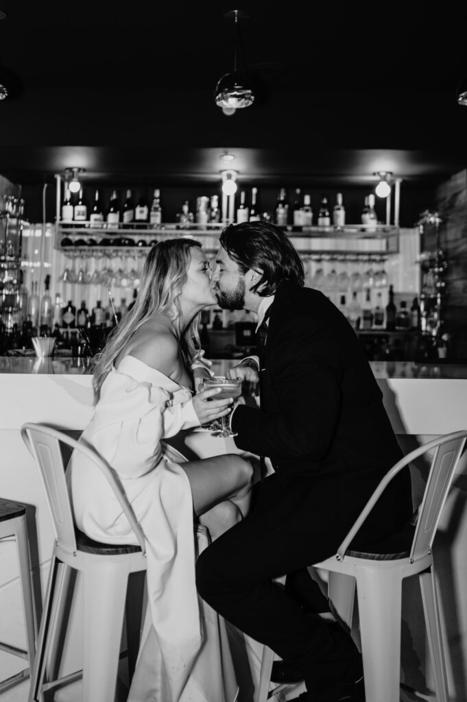 couple-sipping-cocktails-kompose-hotel-sarasota-florida